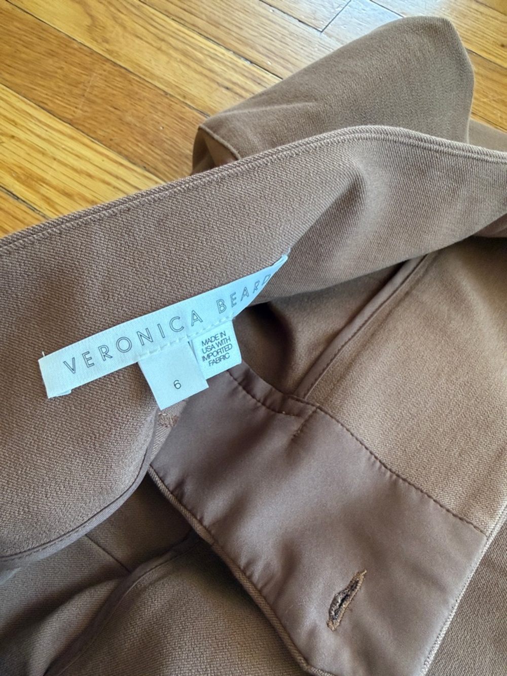 Veronica Beard dell pintuck print light Brown Tailored cropped Trouser 6 - Picture 2 of 8